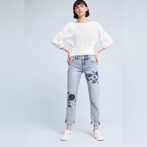 Anthropologie Pilcro Hyphen Embroidered Mid-Rise Jeans Size 30